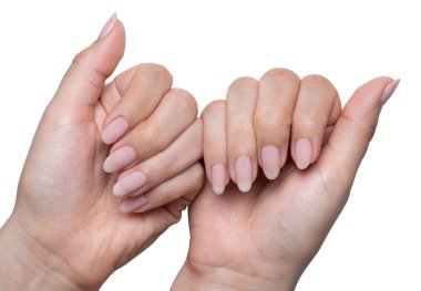 Cilalı kadın manikür salonu teması. Temiz kadınların elleri izole. 