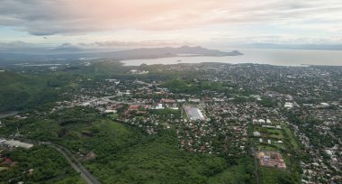 Orta Amerika 'daki Nikaragua' nın Managua başkentinin hava manzarası