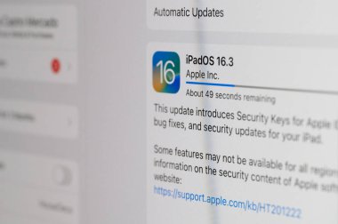 New York, ABD - 23 Ocak 2022: Yeni iPadOs süreci yakın görünüm arkaplanı kuruluyor