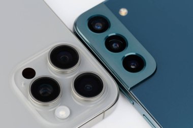 New York, ABD - 20 Ocak 2024: Samsung akıllı telefon kamera karşılaştırması