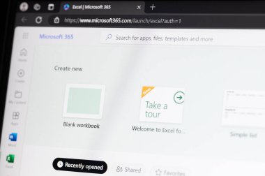 New York, ABD - 19 Temmuz 2024: Microsoft ofis 365 resmi web sitesi görüntüsünü kapat