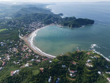 Nikaragua 'daki San Juan Del Sur kasabasının hava sahili.
