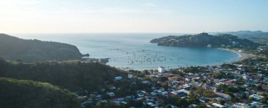 San Juan Del Sur 'daki panoramik görüntü alacakaranlık ışığı hava aracı görüntüsü