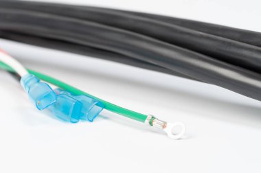 Klima makroyu bağlamak için elektrik kablosu kapat görünümü