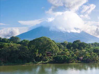 Volkanik hava aracı manzaralı Ometepe Adası