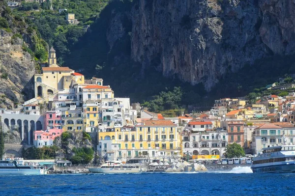 Una Hermosa Vista Panorámica Positano Situado Costa Italiana Amalfi Imagen De Stock