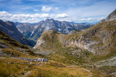 Pralognan la Vanoise 'deki dağ manzarası. Fransız Alpleri