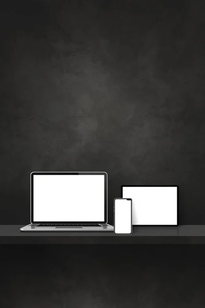 黑墙架上的笔记本电脑 手机和数码平板电脑 垂直背景 3D说明 — 图库照片