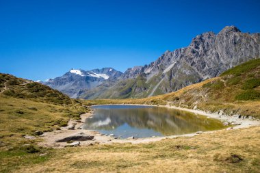 Çivi gölü, Lac du clou, Pralognan dağlarında, Fransız Alpleri