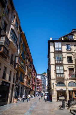 Bilbao - İspanya - 19 Temmuz 2022: Casco Viejo eski kasabası