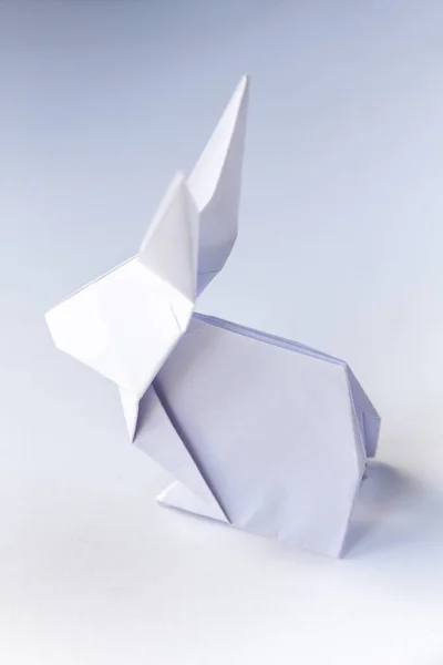 Papier Konijn Origami Geïsoleerd Een Witte Achtergrond — Stockfoto