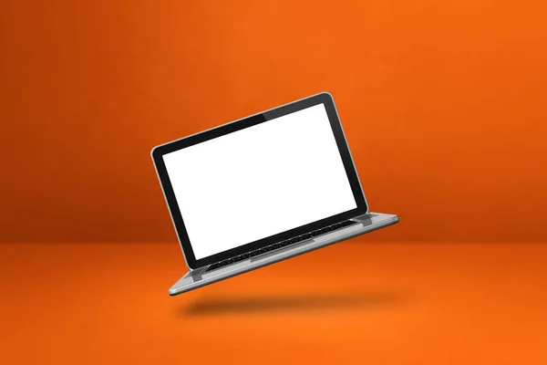 空白电脑笔记本电脑漂浮在橙色的背景上 3D孤立的插图 横向模板 — 图库照片