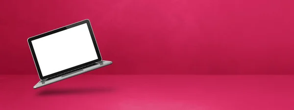 ピンクの背景に浮かぶ空白のコンピュータのラップトップ 3D分離イラスト 横型バナーテンプレート — ストック写真
