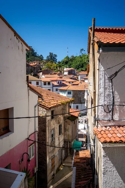 Δρόμοι Και Πολύχρωμα Σπίτια Στο Χωριό Cudillero Αστούριες Ισπανία — Φωτογραφία Αρχείου