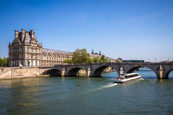 Paris França Maio 2023 Museu Louvre Ponte Real Vista Das — Fotografia de Stock