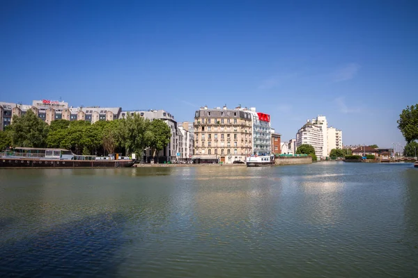 Paris Frankrike Juni 2023 Ourcq Kanal Och Husbåt Utsikt Från — Stockfoto