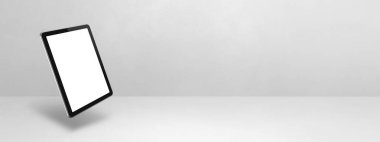 Beyaz arka planda yüzen boş bir tablet bilgisayar. 3 boyutlu izole bir illüstrasyon. Yatay pankart şablonu