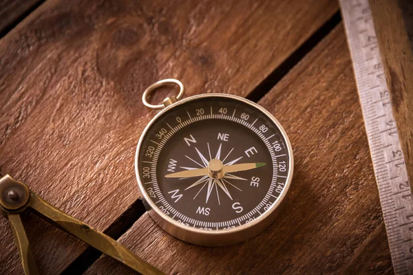 Vintage Ruler Drawing Navigational Compass Rustic Wooden Board — Stock Photo, Image