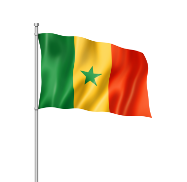 Senegal bayrağı beyaza izole edilmiş.