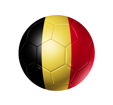 3D futbol topuyla Belçika takım bayrağı. Beyaz kırpma yolu ile izole