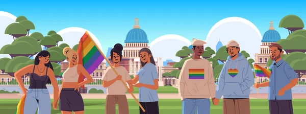Mezcla Raza Personas Celebración Lgbt Arco Iris Banderas Gay Lesbianas — Vector de stock