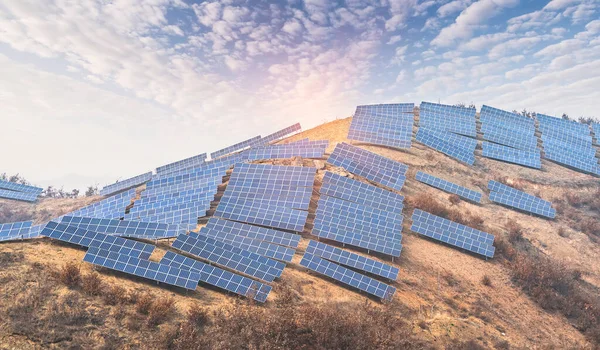 Energía Solar Producción Energía Eléctrica Moderna Planta Gas Petróleo Concepto Fotos de stock libres de derechos