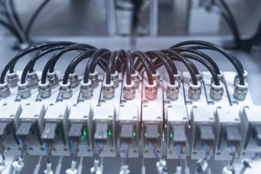 Endüstriyel makinede robotik pnömatik piston emici ünitesi, otomasyon sıkıştırılmış hava fabrikası üretimi