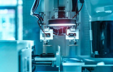 Zenginlik fabrikasındaki robotik görüş sensör kamera sistemi