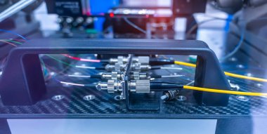 Yüksek doğruluk ve hassas sensör ölçümü için fiber optik kablo  