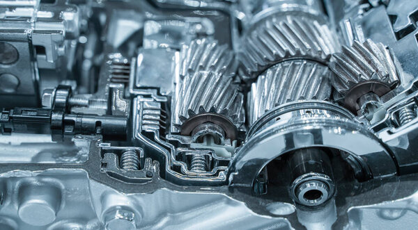 Металлический фон автомобильной подвески и передач