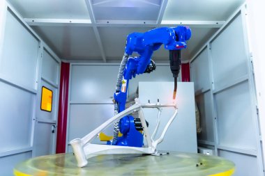 Otomatik robot kol işlemleri kaynak metal için