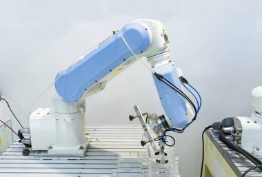 Endüstriyel makinede robotik pnömatik piston emici ünitesi, otomasyon sıkıştırılmış hava fabrikası üretimi