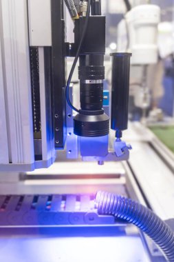 Zlegence pcb fabrikasındaki robotik görüş sensör kamera sistemi