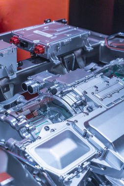 Elektrikli araba lityum pil ve güç bağlantıları