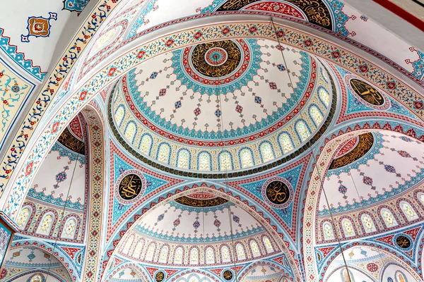 Kupolen Den Majestätiska Moskén Manavgat Turkiet Europa Royaltyfria Stockbilder