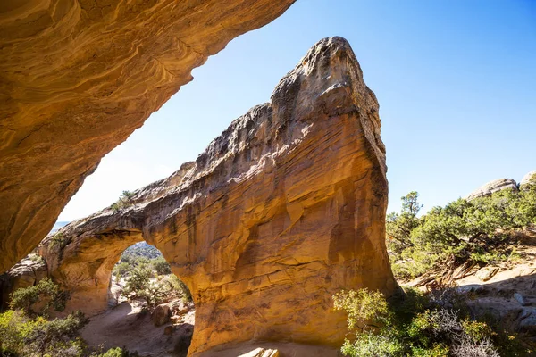 Ungewöhnlicher Moonshine Arch Bei Vernal Utah Usa — Stockfoto
