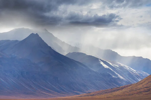 Rain Clouds Arctic Tundra — Stockfoto