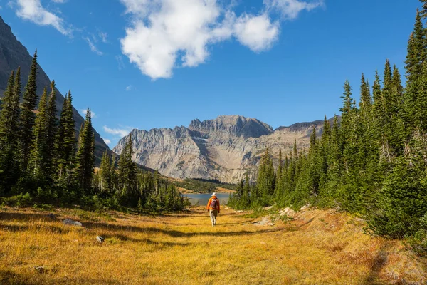 Picturesque Rocky Peaks Glacier National Park Montana Usa Сезон Осені — стокове фото
