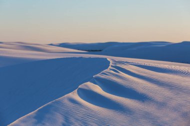 New Mexico, ABD 'deki White Sands Kumulları' ndaki alışılmadık doğal manzaralar.
