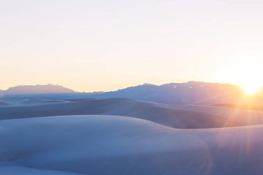 New Mexico, ABD 'deki White Sands Kumulları' ndaki alışılmadık doğal manzaralar.