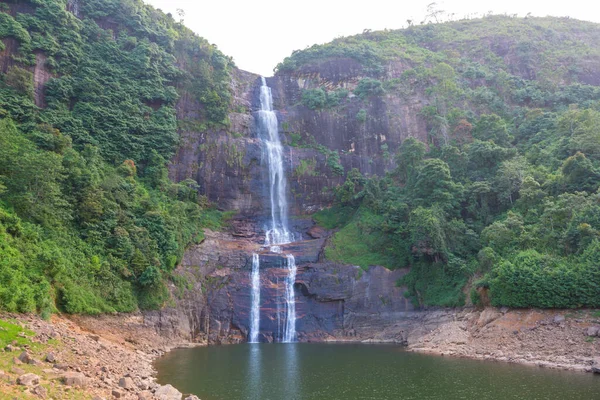 Schöner Wasserfall Auf Sri Lanka — Stockfoto