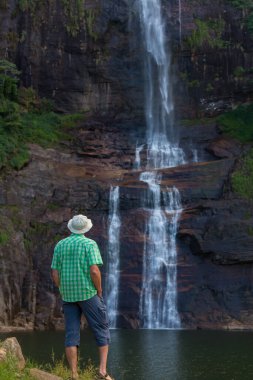 Sri Lanka 'da güzel bir şelale