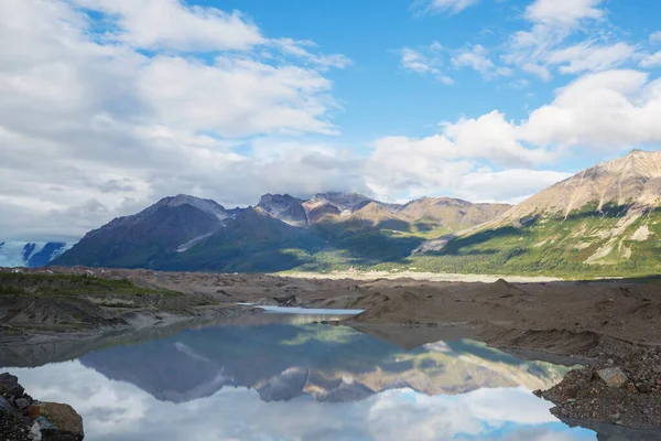 Sereniteit Meer Alaska Toendra — Stockfoto