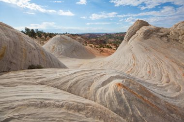 Utah, ABD 'de kumtaşı oluşumları. Güzel Alışılmadık manzaralar.