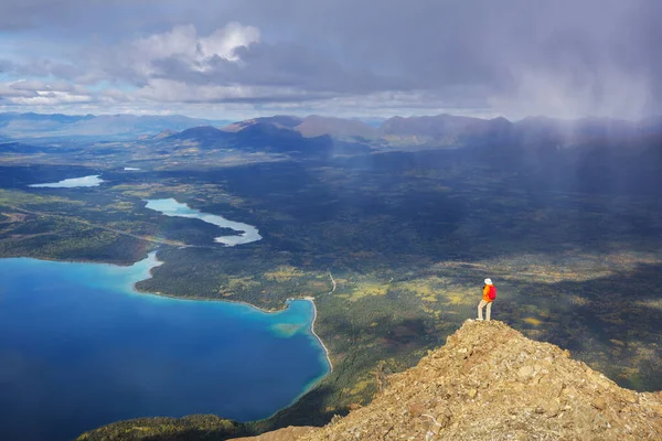 Orang Hiking Pegunungan Kanada Hike Adalah Aktivitas Rekreasi Populer Amerika — Stok Foto