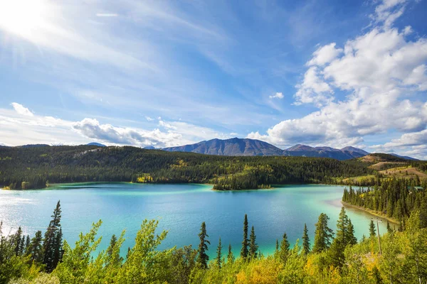 Klidné Scény Horské Jezero Kanadě — Stock fotografie