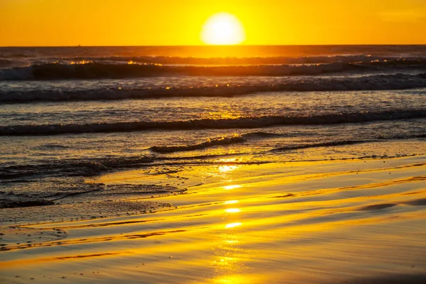 Fantástica Puesta Sol Tropical Playa Del Océano — Foto de Stock