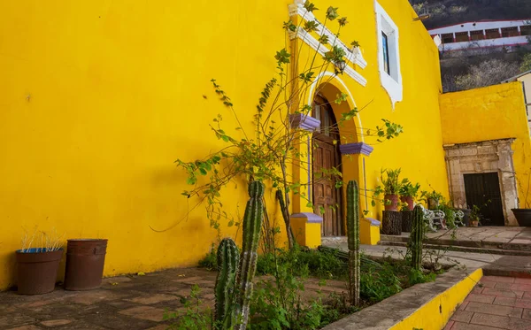 Colonial Architecture Small Mexican City — Stock Photo, Image