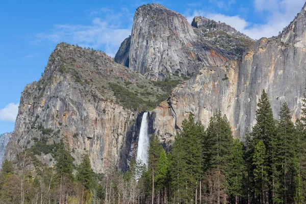 Turysta Parku Narodowym Yosemite Kalifornia Usa — Zdjęcie stockowe