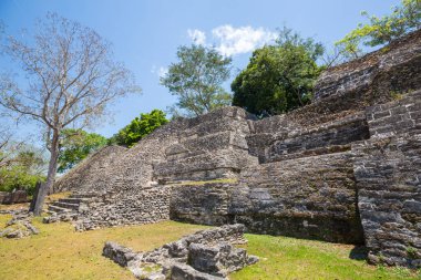 Xunantunich Maya Belize 'de harabe.